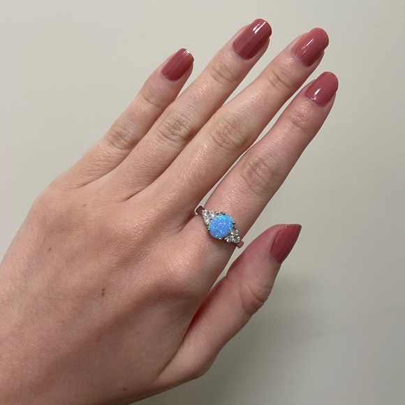 925 Sterling Silver Oval Light Blue Fire Opal Ring - Picture 4 of 5